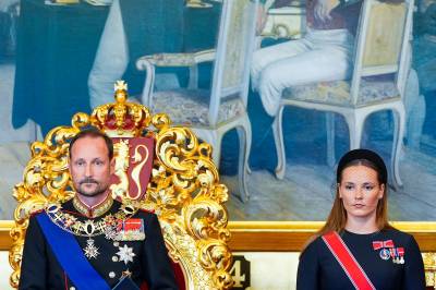Edene i Stortinget: Hva betyr ordenene og medaljene?
