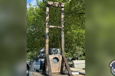 – Jeg har funnet en løsning og bygget en giljotin