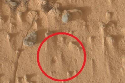 Mystiske Mars-hull forvirrer eksperter