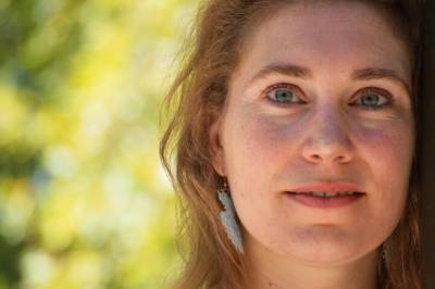 - Jeg er i perimenopause og har lagt sånn på meg rundt magen
