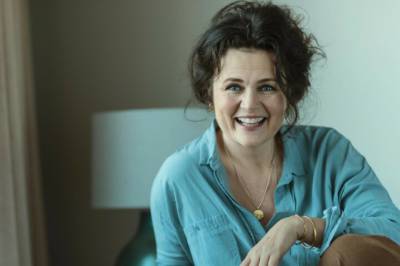 Vil avvikle kongehuset og plassere pengene her