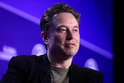 Elon Musk: – Jeg lever “under fattigdomsgrensen”