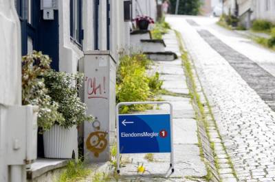 Få boliger og mange kjøpere gjør boligjakten krevende.