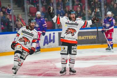 Frisk Asker ydmyket Vålerenga – finaleklar mot Storhamar i sluttspillet