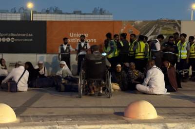 Tolv drept og over 300 såret etter angrep på flyplass i Saudi-Arabia