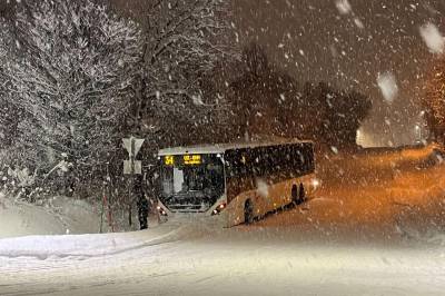 Snø og glatte veier: – Ta det med ro