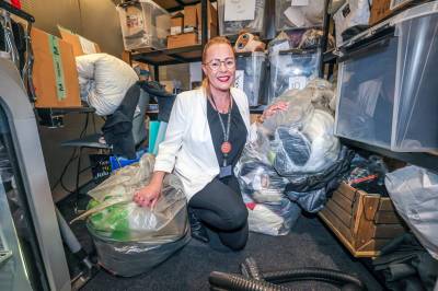 Derfor sender de klærne som turistene legger igjen til Ukraina