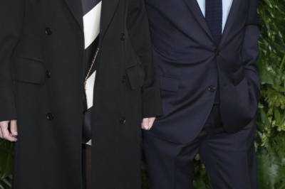 Brudd i all hemmelighet