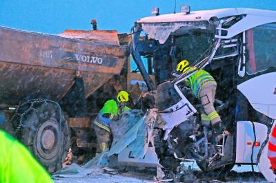 Her sitter Daniel fastklemt bak rattet: – Er så takknemlig for å være i live