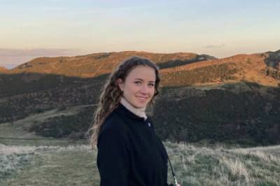 Frederikke har en diagnose som utfordrer parforholdet: - Jeg skjønner hvis dette irriterer han