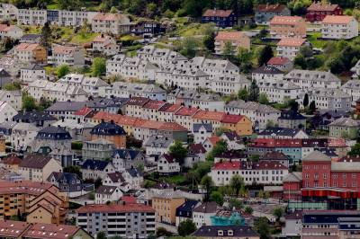 Boligprisene falt 0,3 prosent i juni