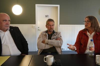 Melder seg ut i protest etter anmeldelse