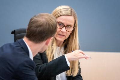 Utga seg for å være politi – tiltalt for svindel av eldre for 28 millioner kroner