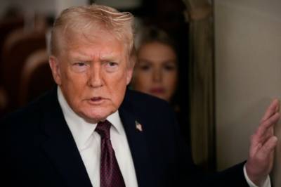 USA stenger døren: Stopper visum for 75 land