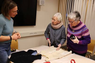 Inviterer ungdom til å sy kulturarven videre