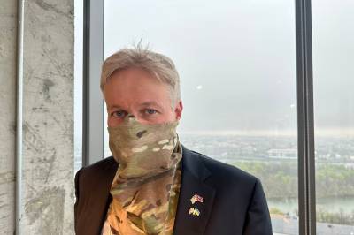 Skotsk oppfinner: Signerte taushetsavtale med maske-firmaet