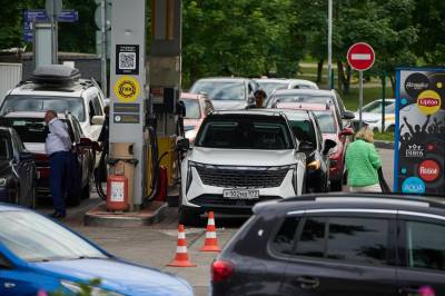 Ukraina skal ha angrepet flere oljeanlegg i Russland