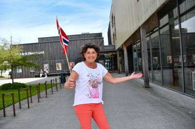 Kastet seg rundt – her kan du se kampen med barna på lørdag