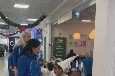 Sølvstuffen barnehage går luciatog på Stortorvet