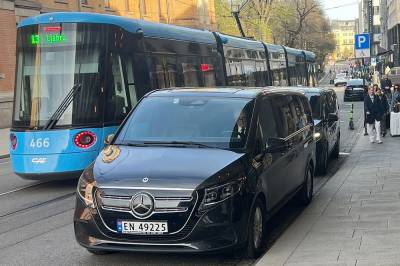 VIP-elitens svarte biler