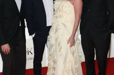 Kjendisene strømmer til