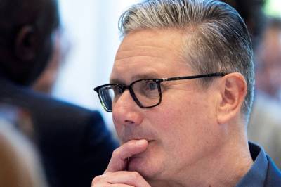 Keir Starmer trekker seg som partileder