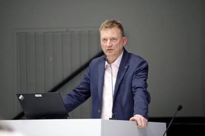 Bur seg på krise: Ber om lov til å bruka ti millionar