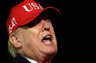 Trump med kraftsalve mot paven: – Pave Leo er svak