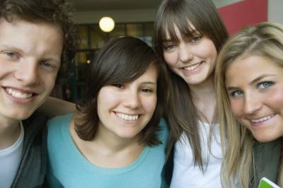 Skjerm og psykisk helse: – Unge trenger ekte relasjoner