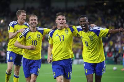 Ekstremvær rammer svenskene før VM-kamp