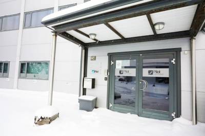 Pilotskolen gikk med 200 millioner kroner i underskudd, men studentene tok all risiko