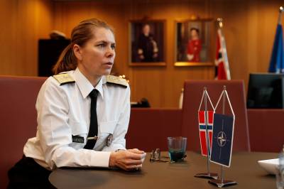 Louise etterlyser tøffere linje mot Russland