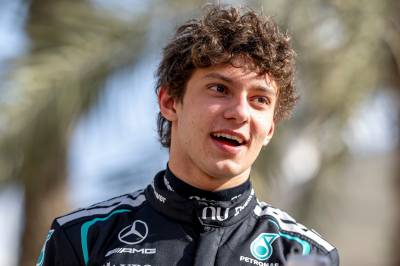 Antonelli tar nok et stort sprang i F1-mesterskapet, og Hamilton går forbi Russell
