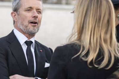 Hvor er kong Frederik?