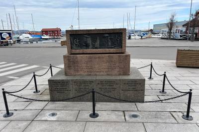 La oss igjen få se byens minnesmerke over våre falne på en fin opparbeidet hedersplass