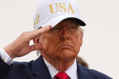 Seks ameri­kanske soldater er drept i USAs krig med Iran. Lørdag kom de hjem i kister