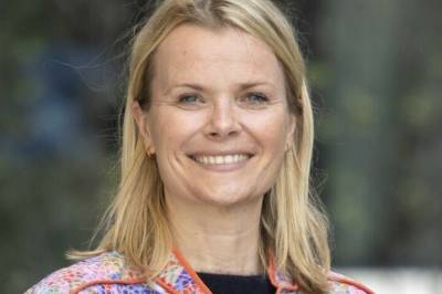 «Du sover jo ikke» kommenterte ektemannen