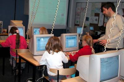 Skjermen bort fra småskolen – kan bli utvidet til å gjelde eldre elever også