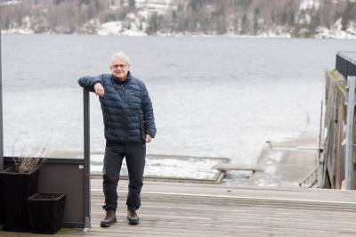 Frykter han må selge hytta