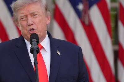 Trump vil innføre 100 prosent toll på varer fra land som skattlegger digitale tjenester