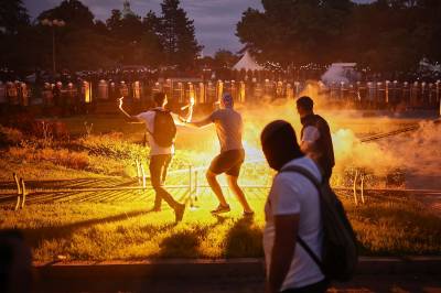 Store demonstrasjoner i Serbias hovedstad