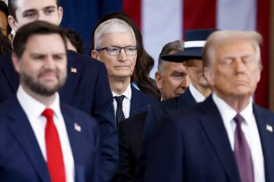 Trump har et «lite problem» med Apple-sjefen
