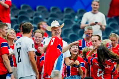 Danmark måper over Norge: – Vi elsker dere!