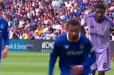 0-2: Iliman Ndiaye, Everton