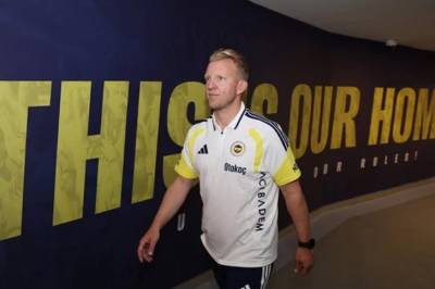 Liverpool-legenden Dirk Kuyt tilbake hos klubben han spilte for direkte etter Anfield-exit