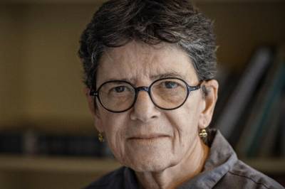 - Et nasjonalistisk, fascistisk land