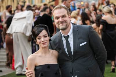 David Harbour snakker for første gang om ekskonas album: – Ikke min opplevelse