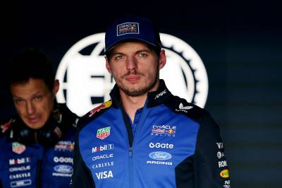 Verstappen etter at racerveteran døde i massekrasj: – Sjokkert over det som skjedde