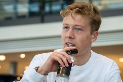 Moe Berg herjer videre - satte ny pers