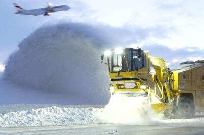 Tromsø lufthavn har verdens største snøfreser